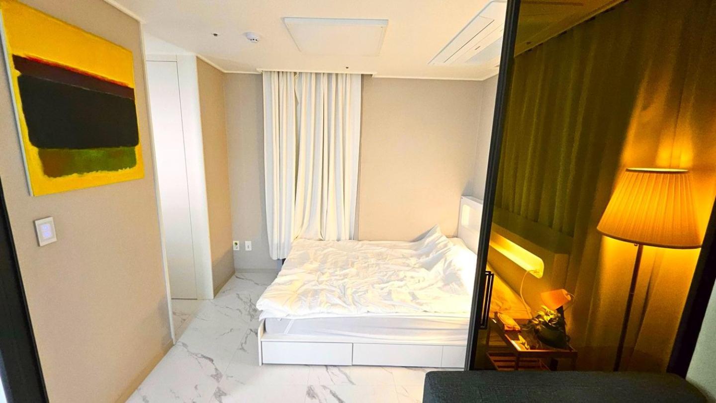 Apartemen Zest Homes *